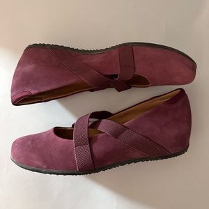 Mauve Nubuck SoftWalk